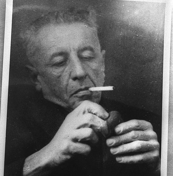 Israeli poet, Natan Alterman, from Kfar Saba Municipal Museum via Wikimedia Israeli poet, Natan Alterman, from Kfar Saba Municipal Museum via Wikimedia