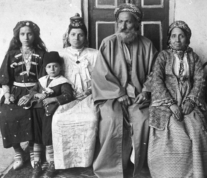 Sefardi Judaism: Gender and Halacha