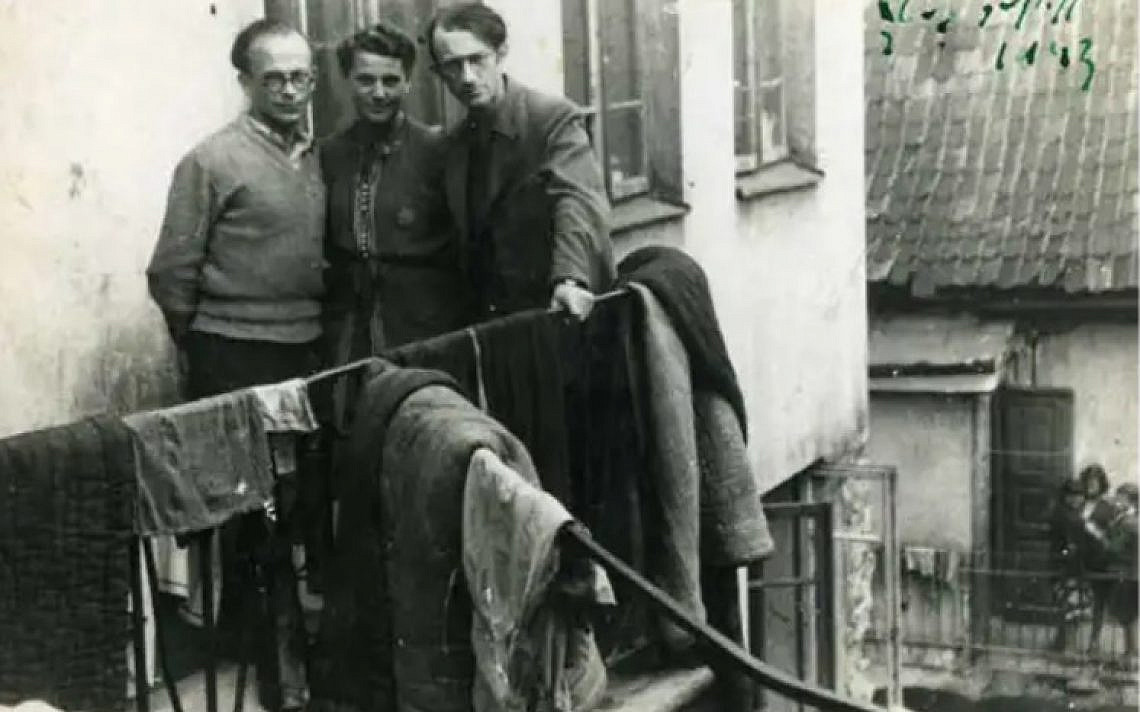 © United States Holocaust Memorial Museum, courtesy of the Sutzkever Family