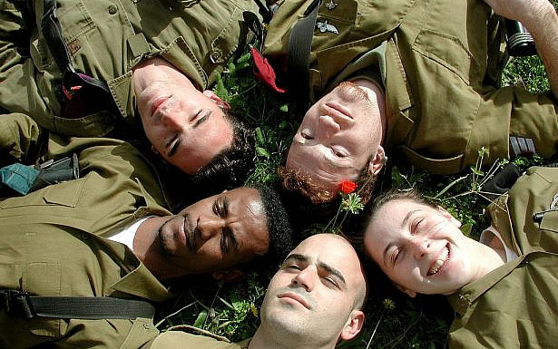 הצבא הוא מרחב משותף לחלקים רבים של החברה
הישראלית, ואין עוד ארגון שמכיל כל כך הרבה זהויות
ותפיסות עולם. באדיבות צה"ל